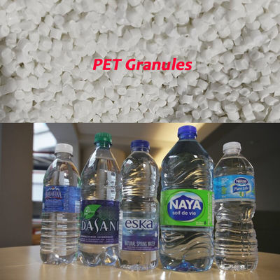 Granelli di plastica trasparenti dell'ANIMALE DOMESTICO IV 0,81 punto di fusione 250℃ per le bottiglie di acqua